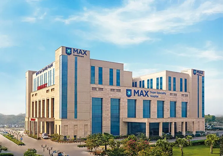 Больница JP Max Super Speciality, Нойда